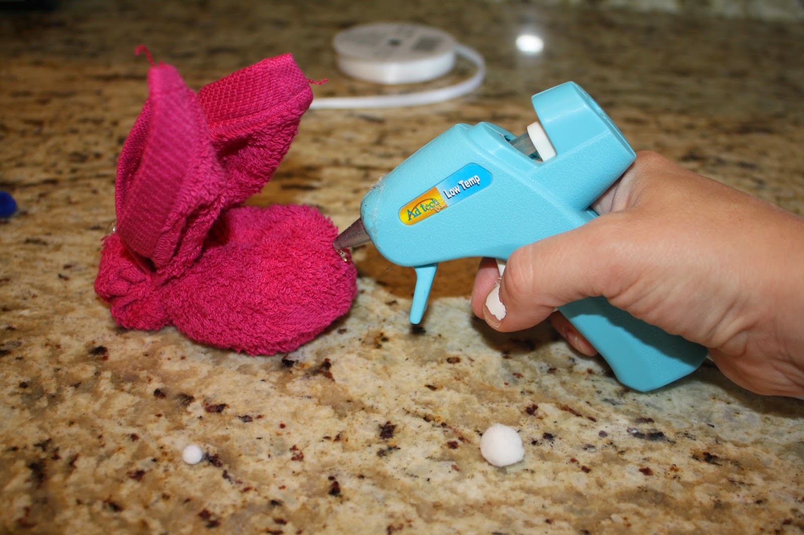 Tada's Kooky Kitchen Easter Craft Wash Cloth Bunnies!!