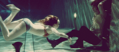 Underwater kiss Underwater kiss