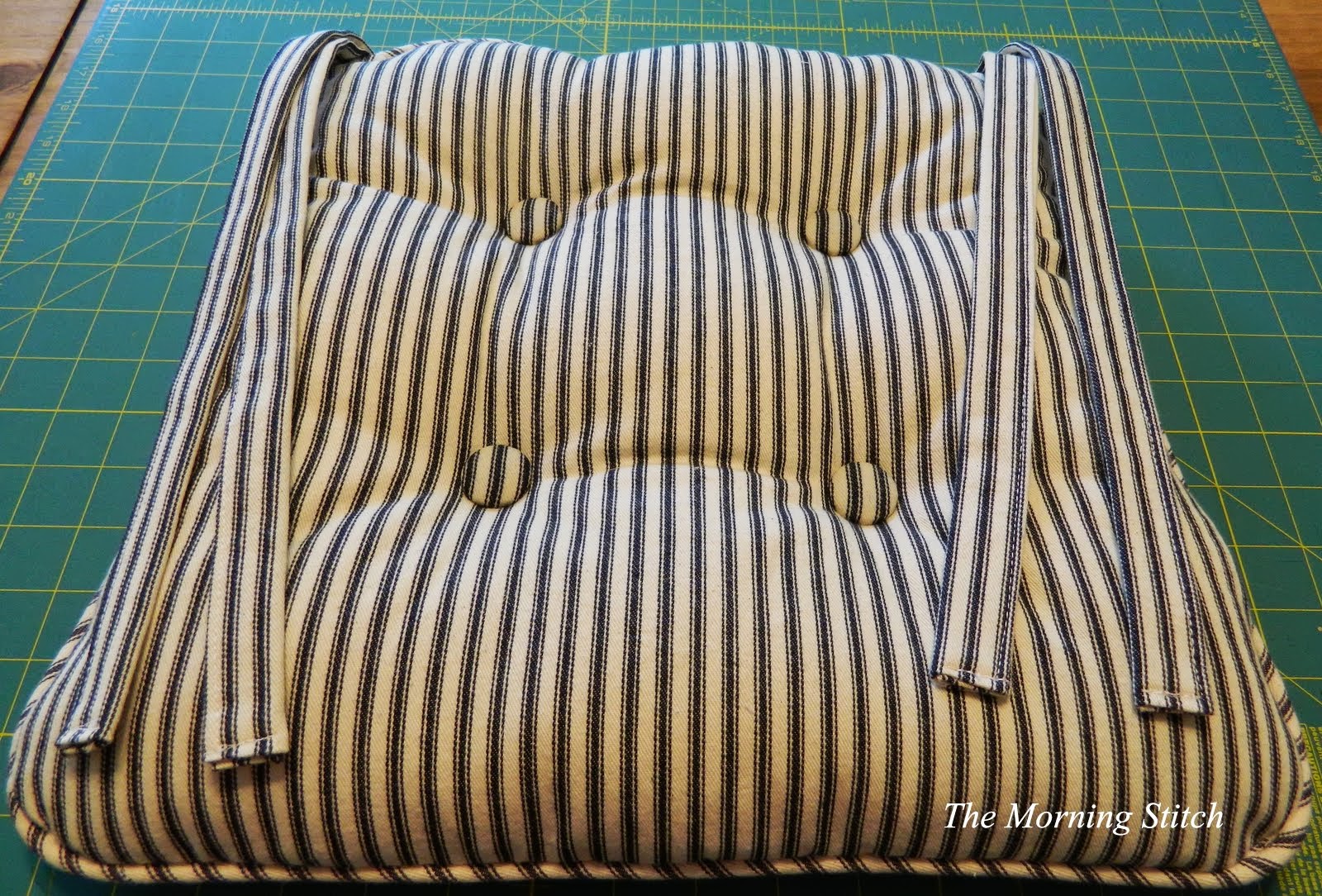 The Morning Stitch Chair Pad Tutorial
