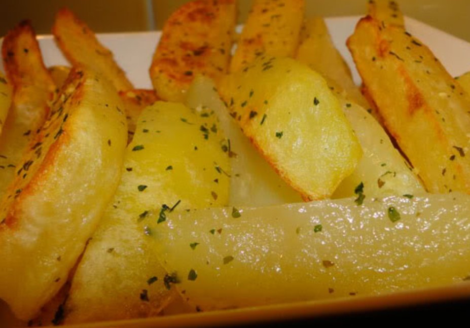 The Bestest Recipes Online Wedge Potatoes with Garlic and Parsley
