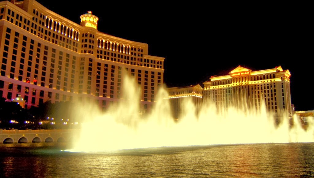 Bellagio Musical and Dancing Fountains in Las Vegas Travel and Lifestyle Diaries Just