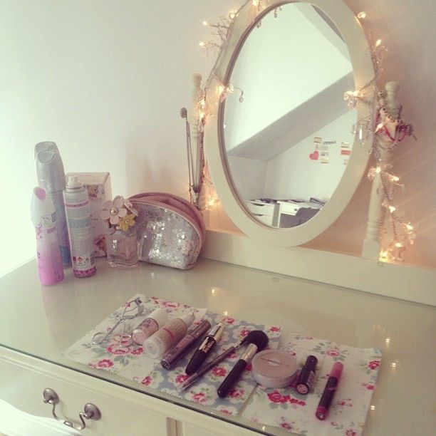 Cute Pinterest Fairy lights vanity