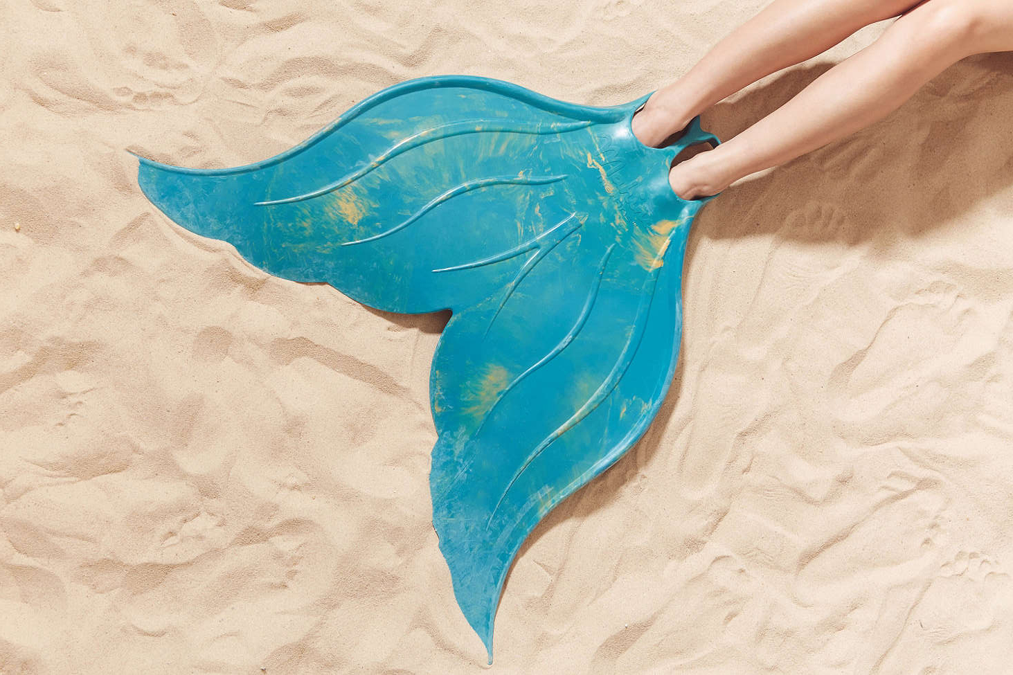 BROSE NOSE NEED / Mermaid Fin by URBAN OUTFITTERS
