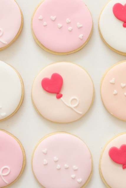 صور واقتراحات  رائعة لحلويات الاطفال  Vday+cookies