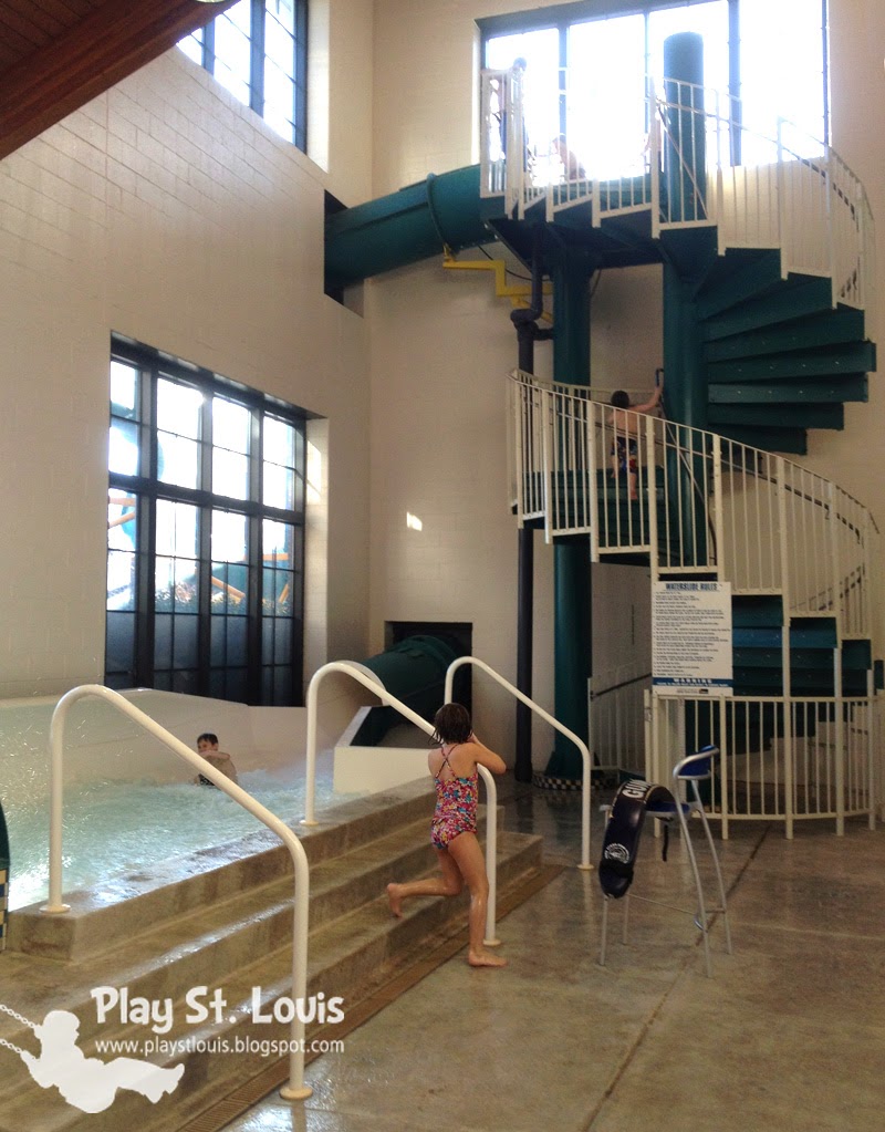 Play St. Louis Des Peres Lodge Indoor Pool, Des Peres