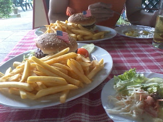 Where to get american food in Stuttgart