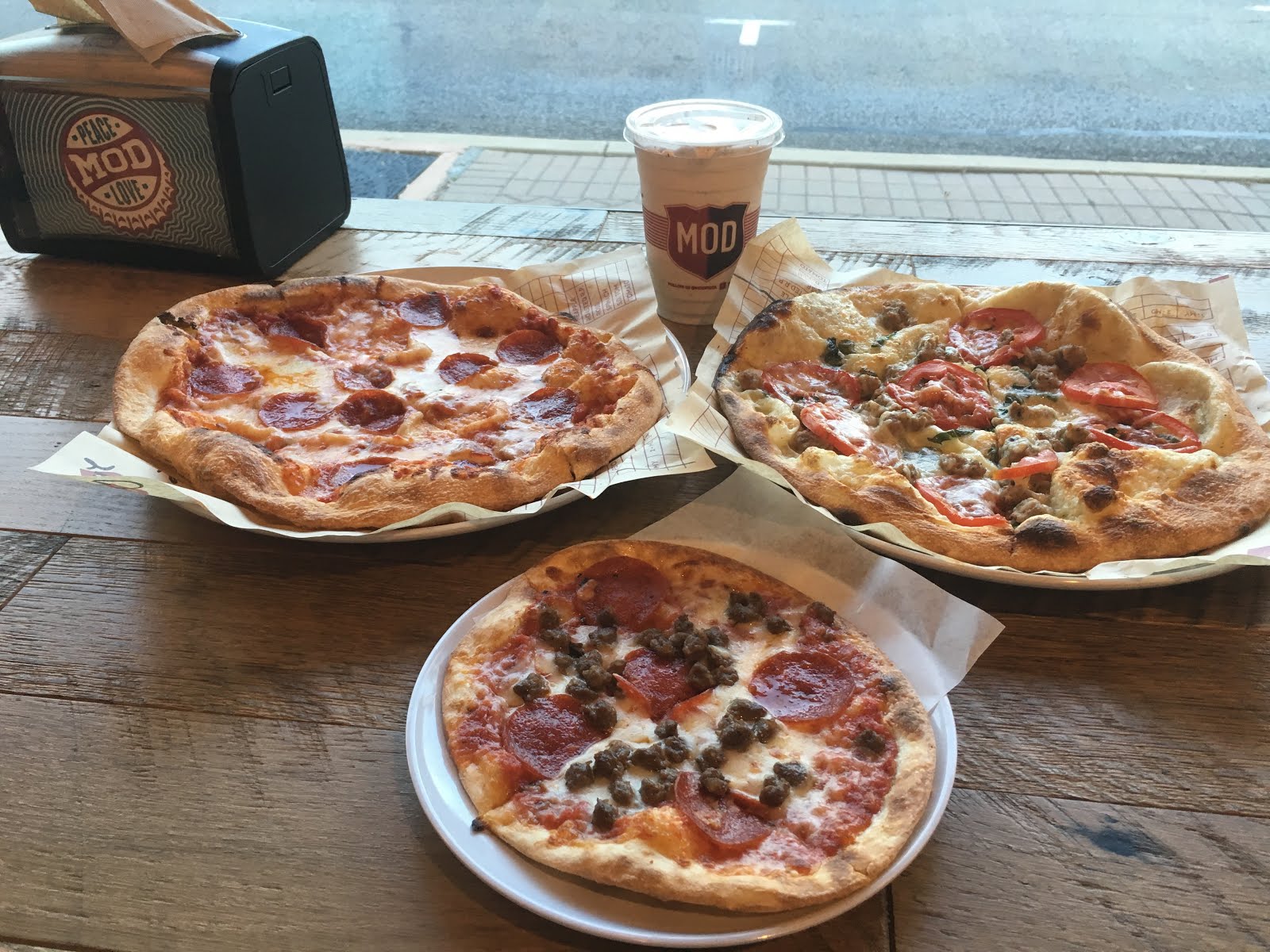 MOD Pizza offering 1.08 pizzas in honor of Cubs' World Series appearance