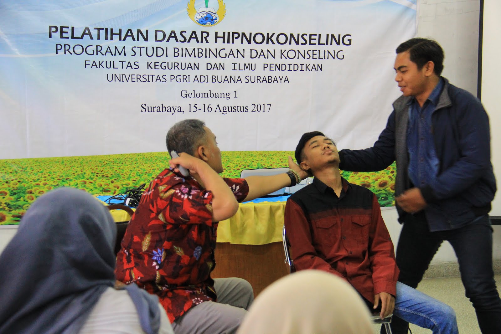 PELATIHAN HIPNOKONSELING