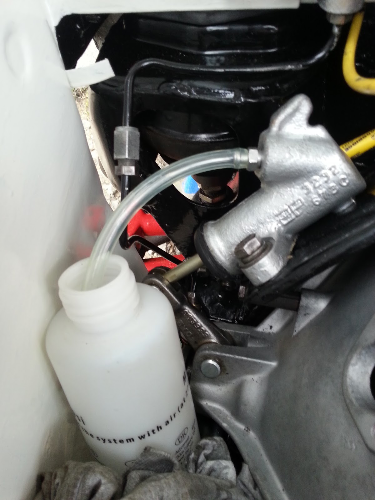 Wayne's Mini Progress Bleeding The Clutch