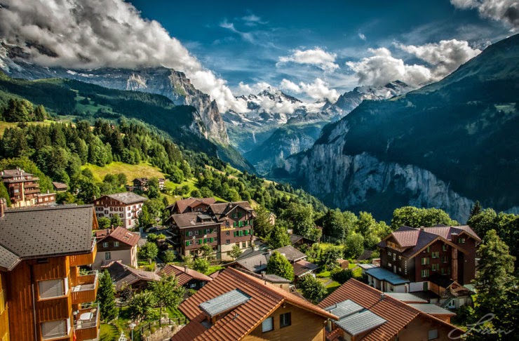 Amazing Landscapes and All Year Round Activities at Oeschinen Lake, Switzerland Amazing Landscapes and All Year Round Activities at Oeschinen Lake, Switzerland