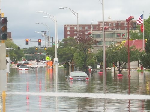 Shitty flood-plain downtown Des Plaines, Il