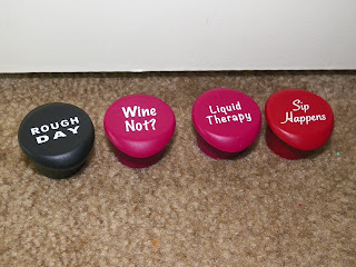 Wine_Stoppers_Reusable_Silicone_Bottle_Cap_Art.jpg