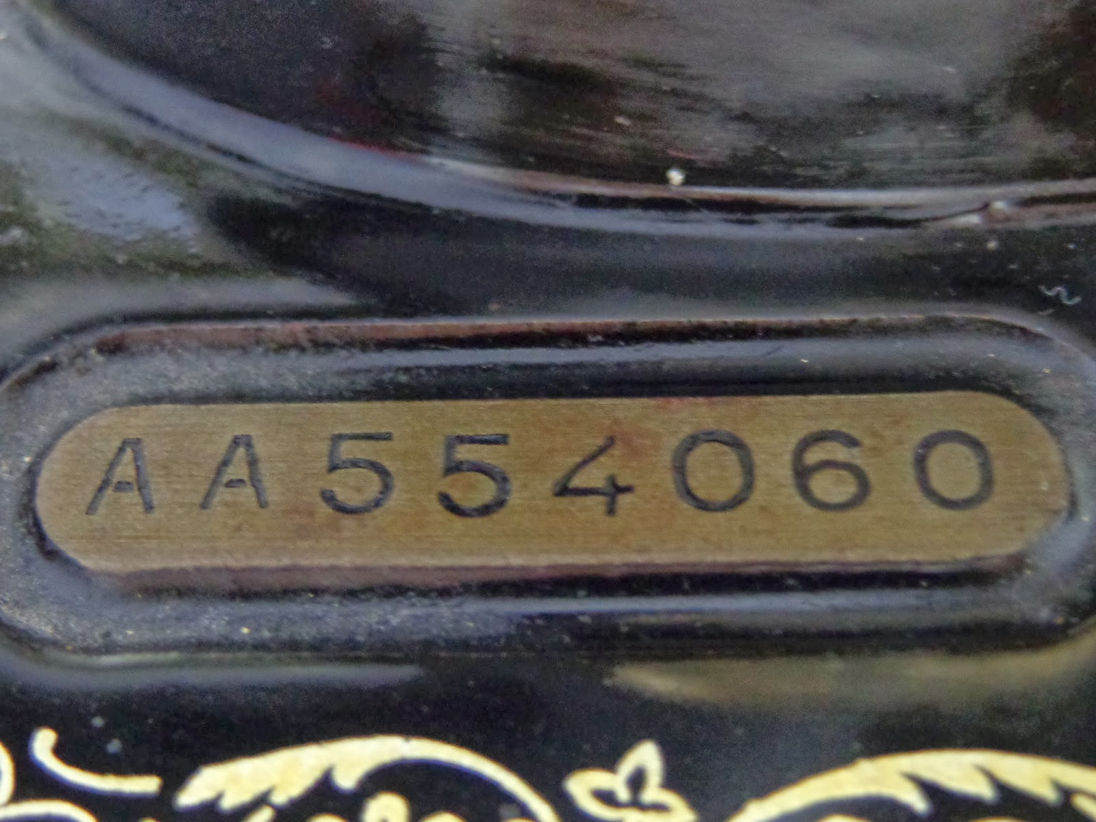 Simply Devine A Vintage Singer Sewing Machine Gets a New Life