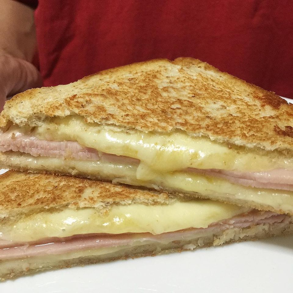 grilled cheese sandwich