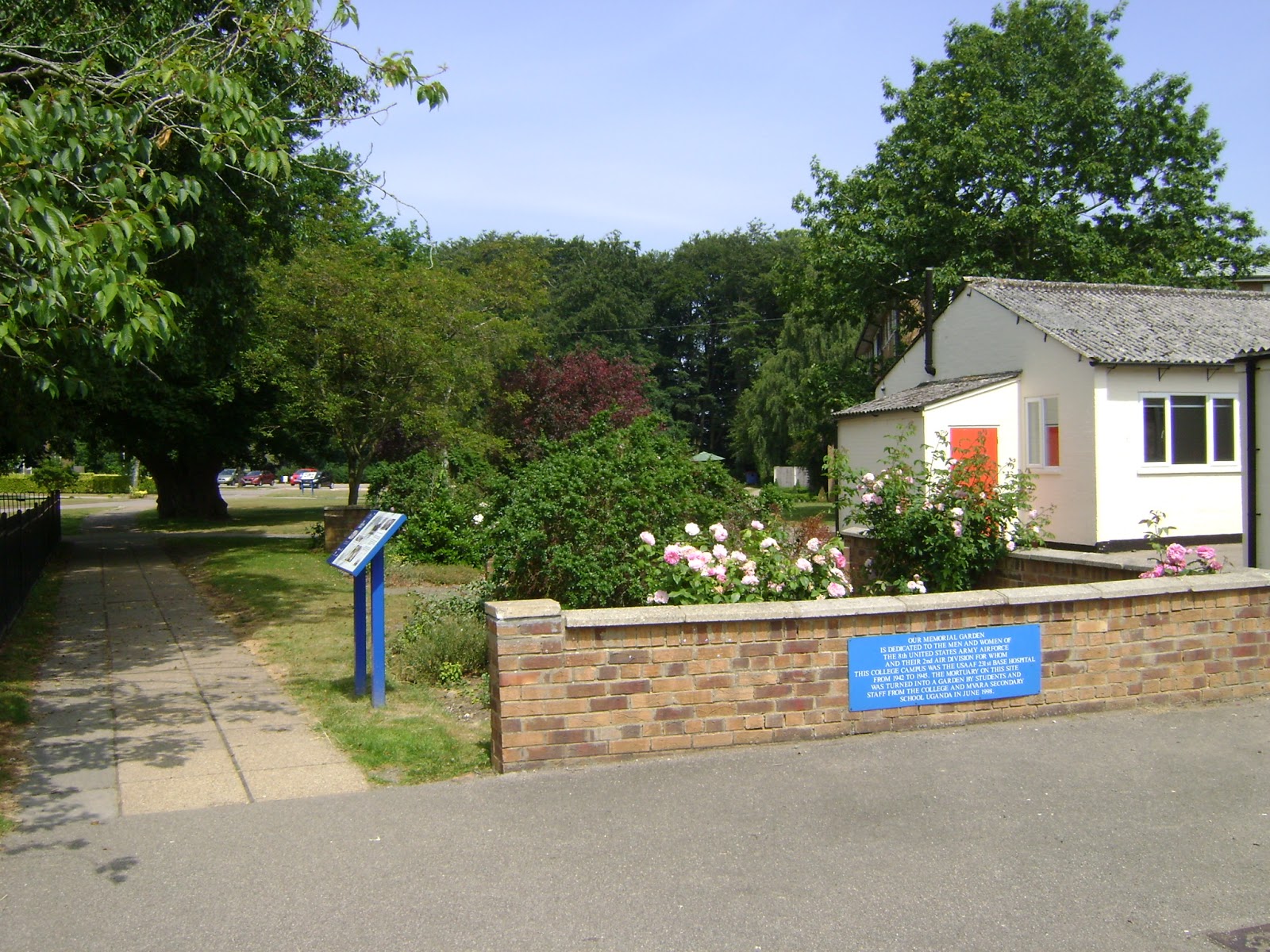 American Memorials in Norfolk & Suffolk Wymondham Wymondham College