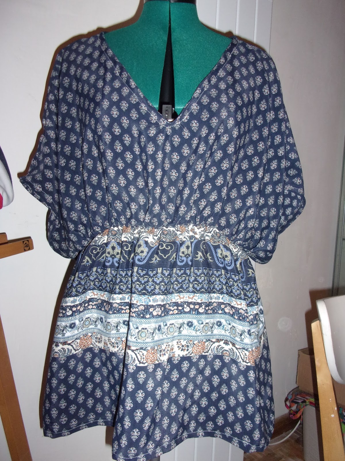 Et Marion créa... Avec un bras dans le plâtre...