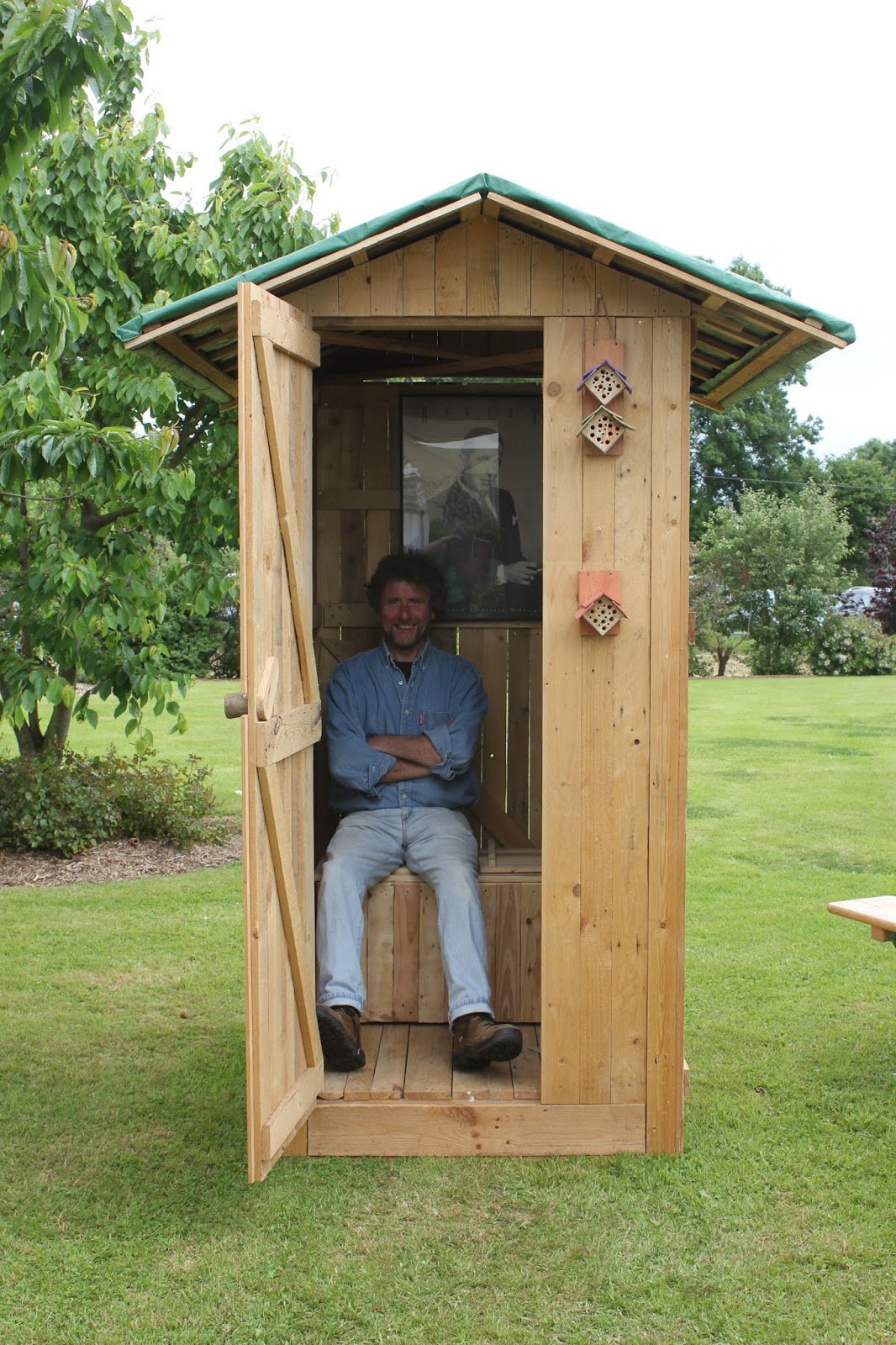 How to compost urine using a straw bale. Dry toilets for all climates.