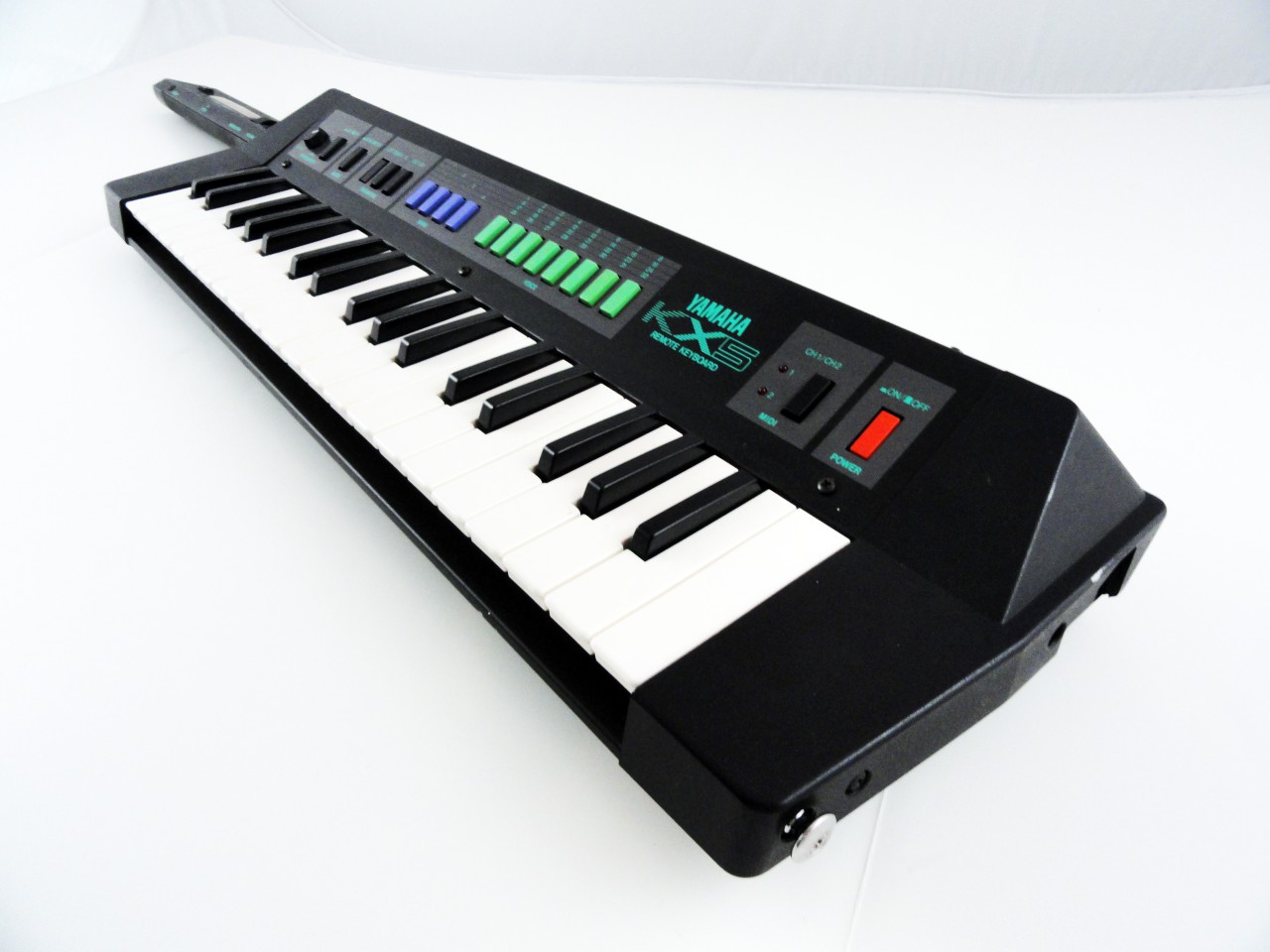 MATRIXSYNTH Yamaha KX5 Keytar Midi Controller with Carry Case