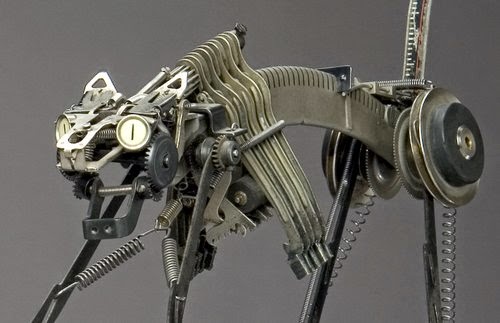 09-Jeremy Mayer-Typewriter-Robot-Sculptures-www-designstack-co