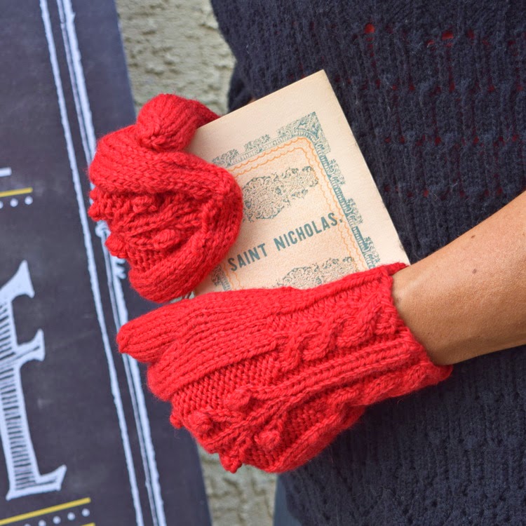 https://www.etsy.com/listing/153244761/cable-knit-mittens-wool-red-christmas?ref=shop_home_active_9
