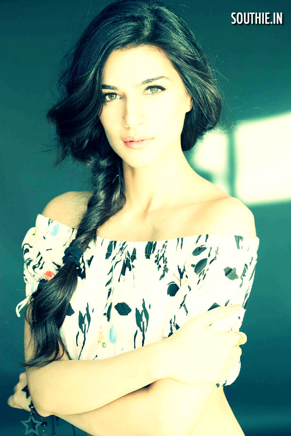 Kriti Sanon to play the heroine in Thala 57, Ajith's thala 57 is one of the most awaited projects of Ajith after the blockbuster success of Vedalam.