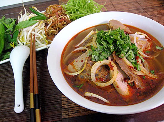 Ăn bún bò Huế ở đâu ngon hà nội