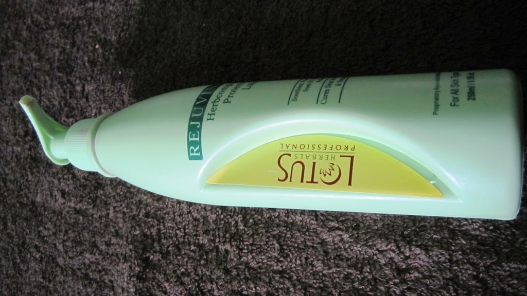 pestle and mortar hydrate moisturiser