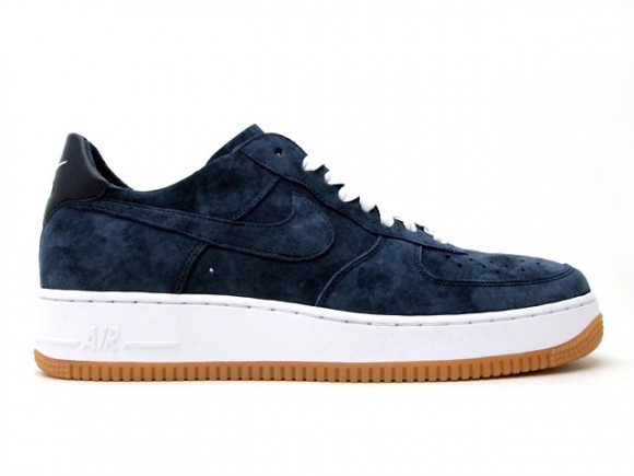 air force 1 noir semelle gomme
