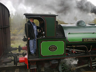Ian H taking Cochrane onto the main line at Terrace Junction at the start of the day