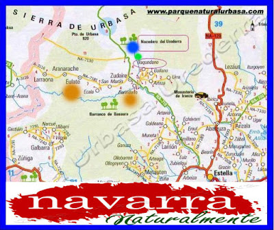 Paro nuevamente, y a pesar de la nueva regulación y la posibilidad de obtener los bonos por Internet,  han sido muchas las personas que querían acercarse hasta Baquedano, colapsando la carretera de acceso.  El viernes santo, ha sido y por los demostrado este año, sigue siendo, el día de todo el año que más visitantes se acercan hasta Baquedano para  visitar “La Ruta de las Cascadas Azules de Améscoa [+]”  La previsión de que se  agotarían los bonos era previsible.  El único factor  que se ha apreciado, es que se ha esperado hasta  la última semana para  reservas los bonos vía On Line.  Los bonos se han agotado, desde el jueves hasta el lunes de pascua, festivo en algunas CCAA.  De esta manera, no reservan con anticipación, ya que las visitas se organizan a última hora.  Estos datos, reflejan  la realidad del entorno del “Nacedero Río Urederra [+]” y su famosa “Ruta de las Cascadas de Améscoa [+]”  Las personas que lo visitan son visitantes que vienen el mismo día y no se quedan a pernoctar.