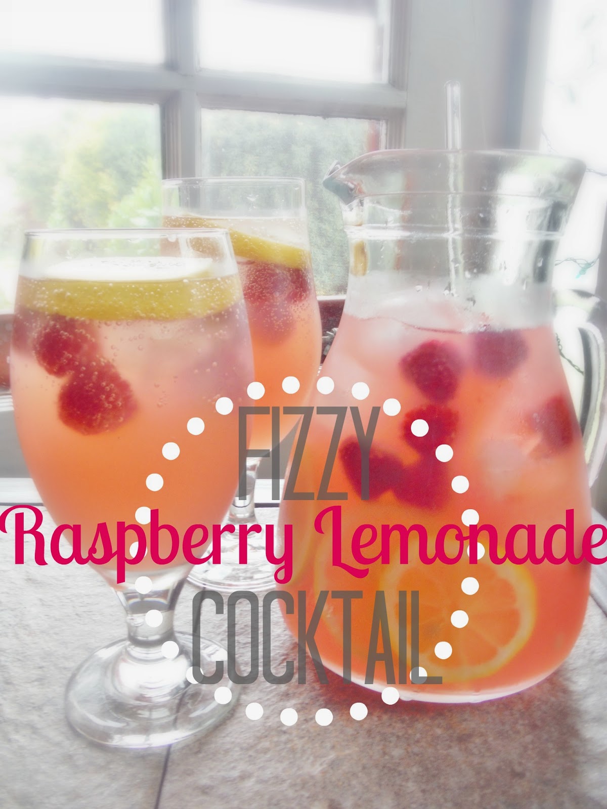 King's Fizzy Raspberry Lemonade Cocktail