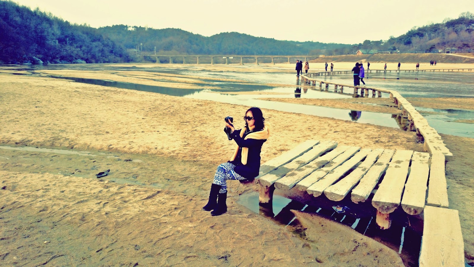 Museom Single Log Bridge (무섬외나무다리) Love Rain Korean Drama Yeongju Museom Single Log Bridge Yeongju Museom Single Log Bridge (무섬외나무다리)무섬외나무다리 | meheartseoul.blogspot.com