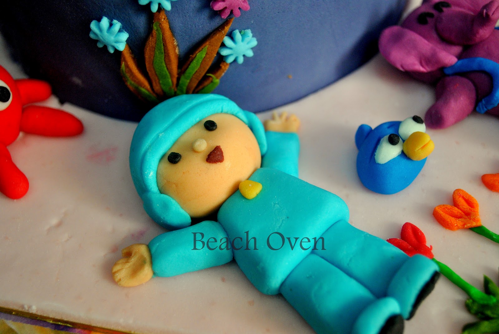 Pocoyo Fondant Cake Topper Pocoyo Fondant Cake Topper
