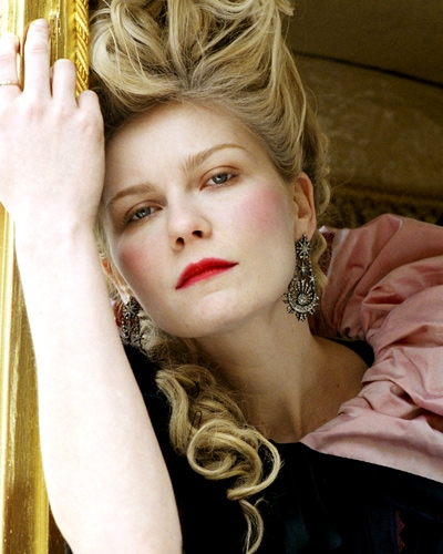 marie antoinette kirsten dunst marie antoinette hairstyle. marie antoinette kirsten dunst