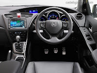 Honda-Civic-EU-Version-2012-25.jpg