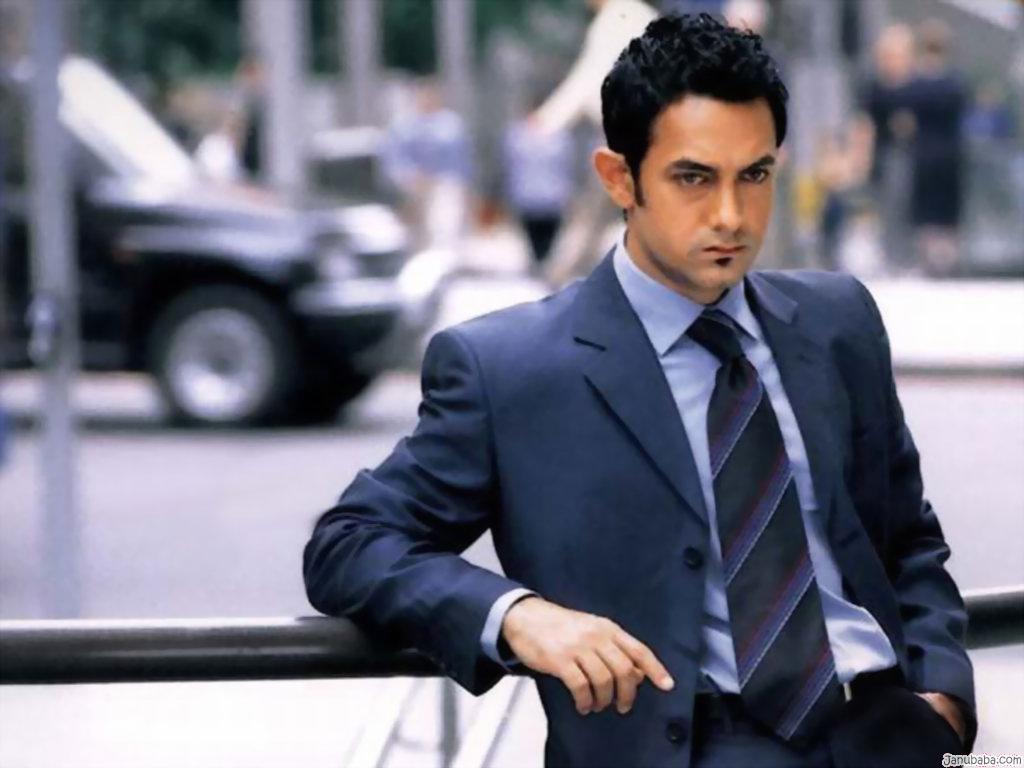 http://4.bp.blogspot.com/-kaN53FIBSQM/TfDMmc2WRWI/AAAAAAAAEkM/X-eBNgyPuvY/s1600/Aamir+Khan+in+HD+Wallpaper.jpg
