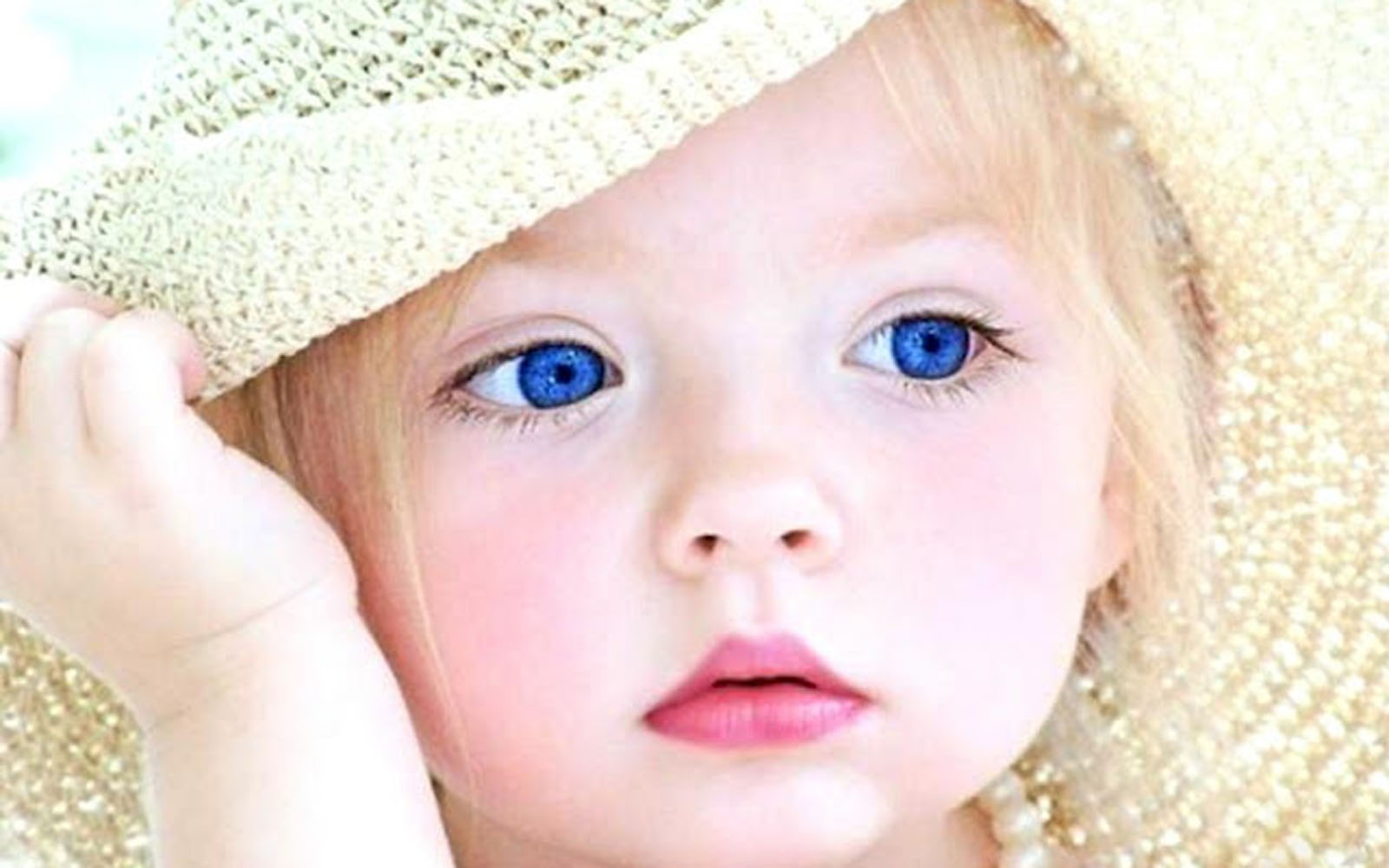 2. Cute baby girl with dark hair and blue eyes - wide 9