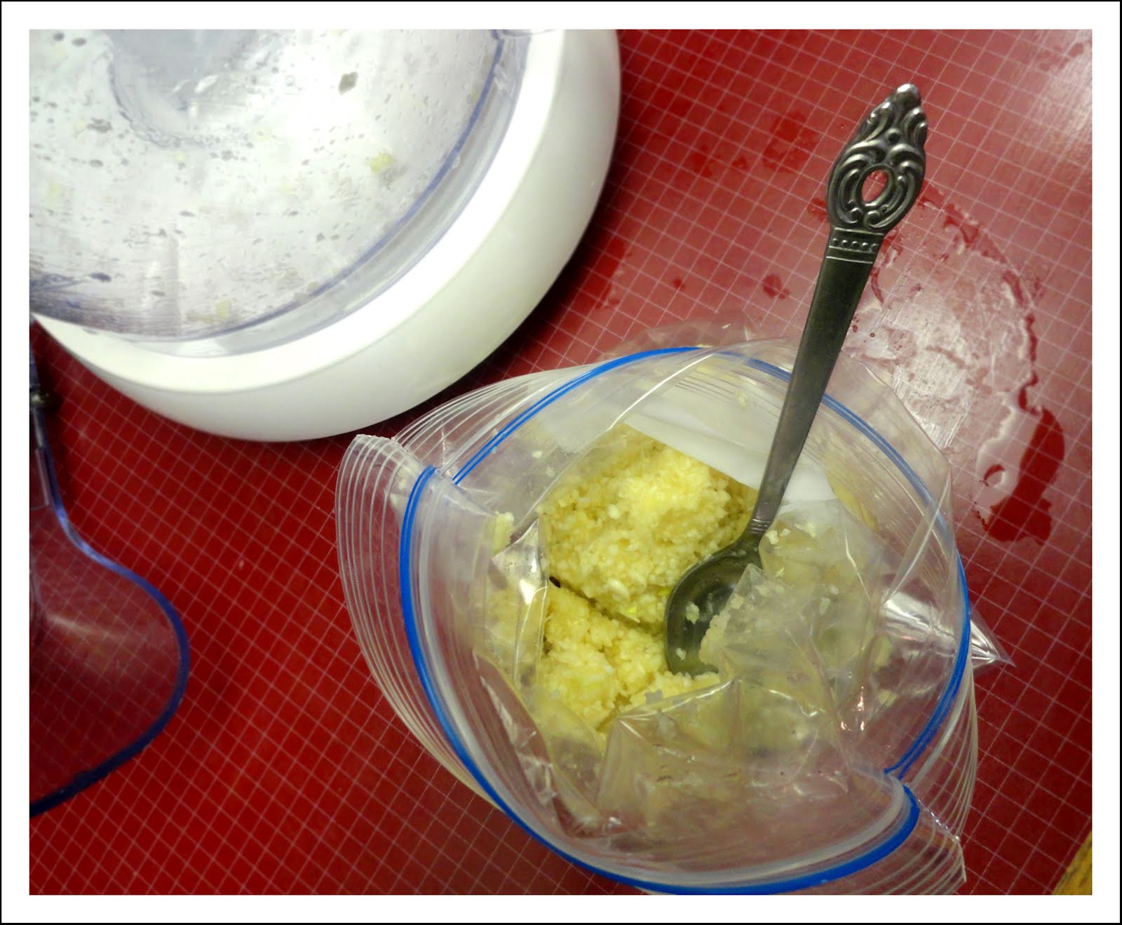 A Mom Knows Mess Frozen Minced Garlic