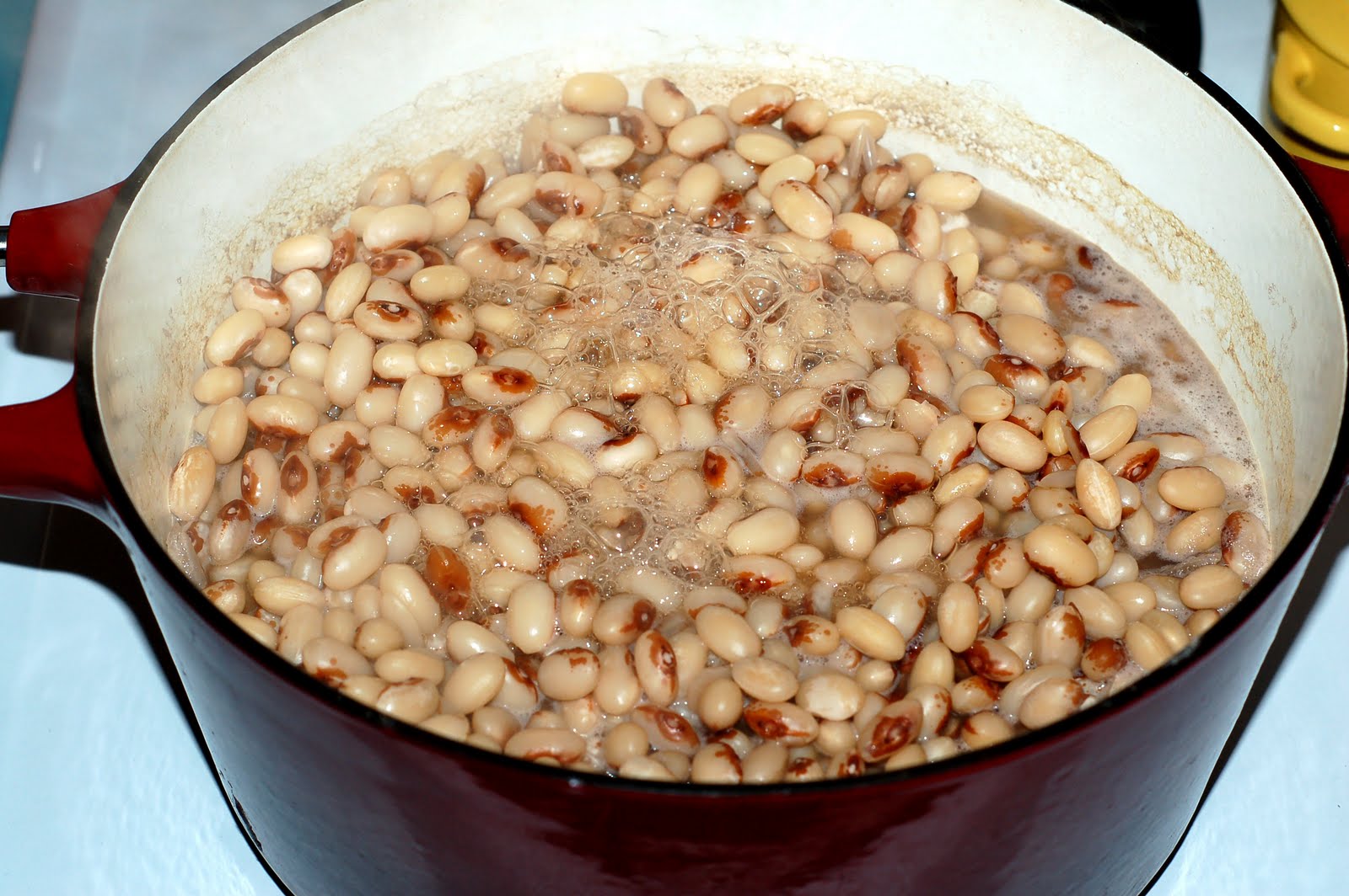 Vernon and Friends Maine Baked Beans