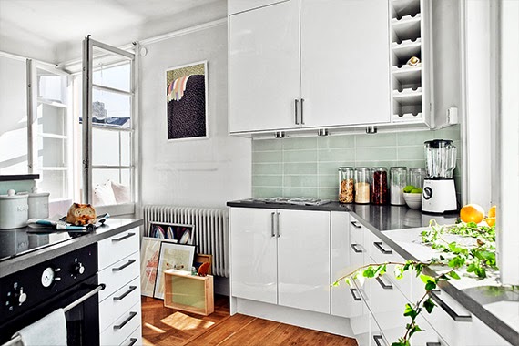 bancada de cozinha - pequenos espaços - ideia de decoração - cozinha iluminada