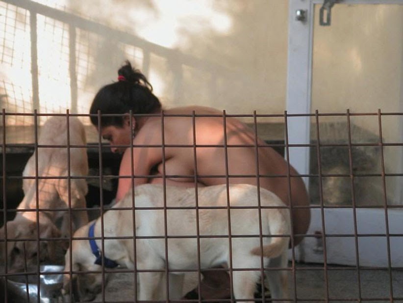 Naked Girls: Desi Nude Aunty Caught on Hidden Cam