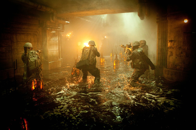 Battle: Los Angeles, Photograph