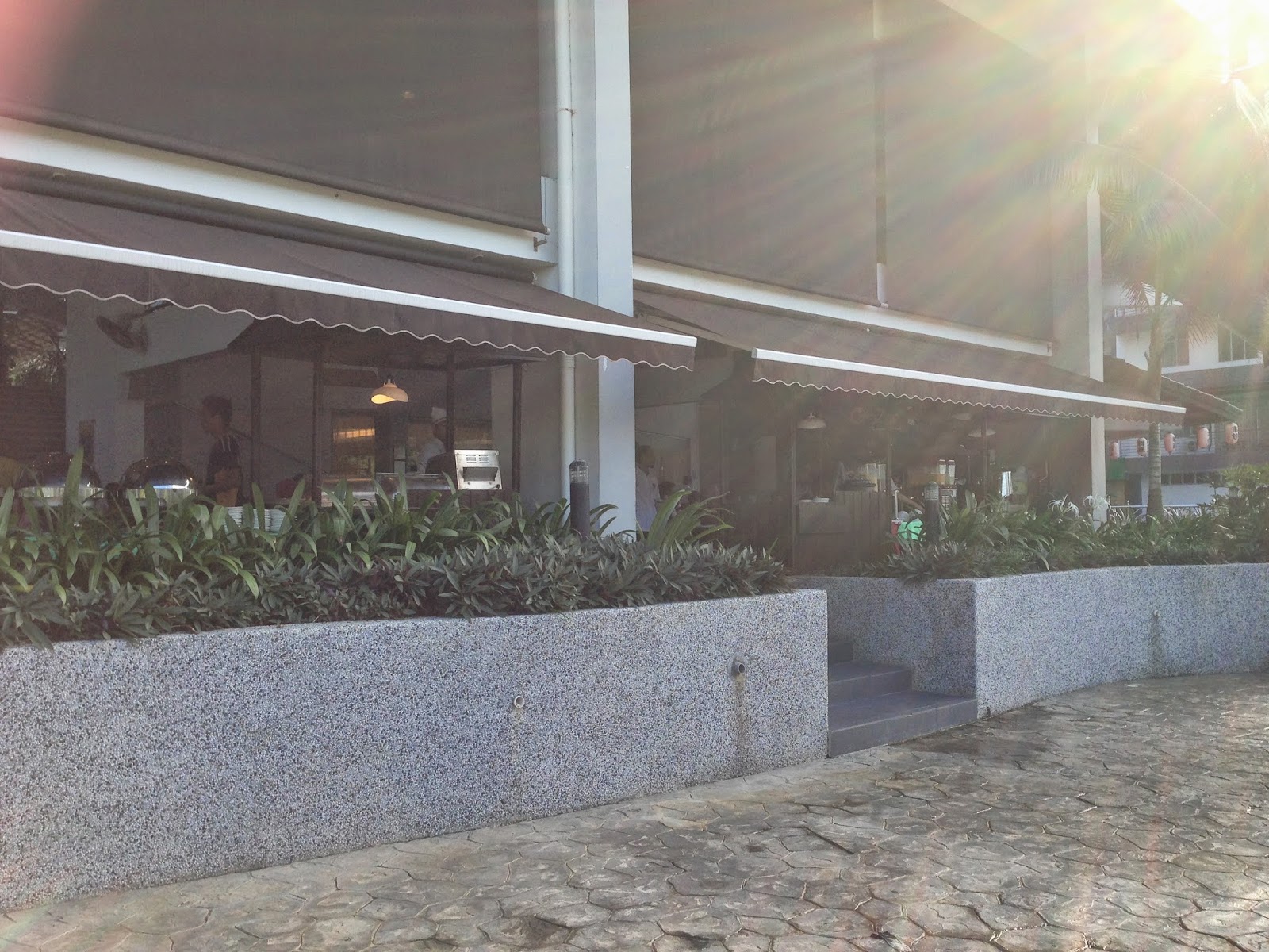 Copyright © 2014 Shea Sonia (@SheaSonia) ALL RIGHTS RESERVED View of breakfast area