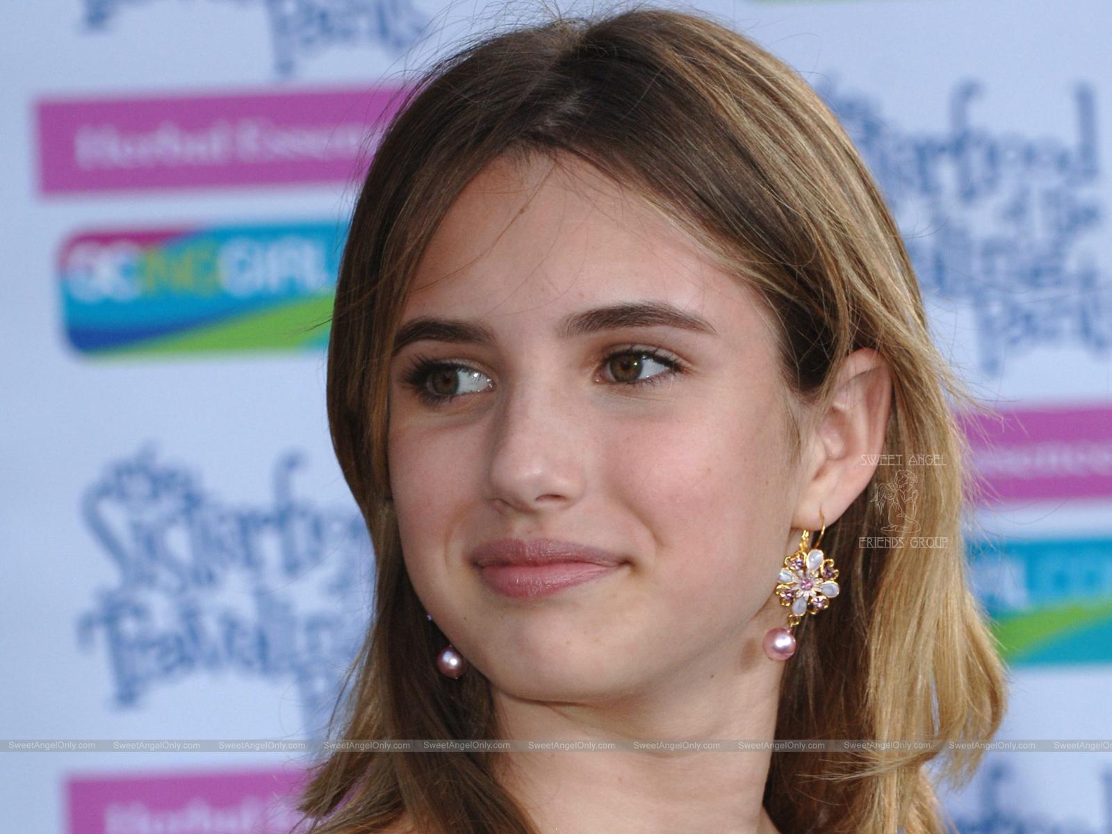 Emma Roberts Actress Wallpapers ~ Fun Hungama