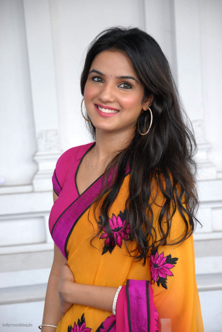 New actress Jasmine Photo Shoot Stills