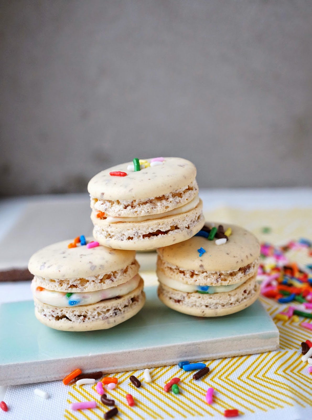 Miss Hangrypants: Birthday Cake Macarons - Blogiversary