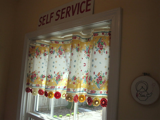 Catherine Holman Folk Art: Laundry Room Curtain Tutorial