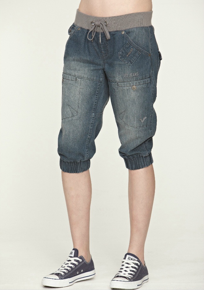 Denim Shorts How To Turn Denim Shorts Into A Skirt