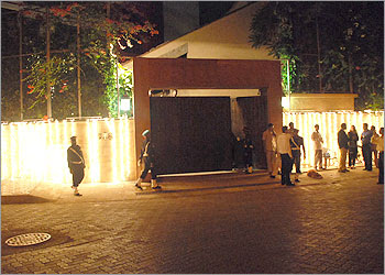 Amitabh Bachchan House - Prateeksha (Photos) - Indian Cinema Gallery