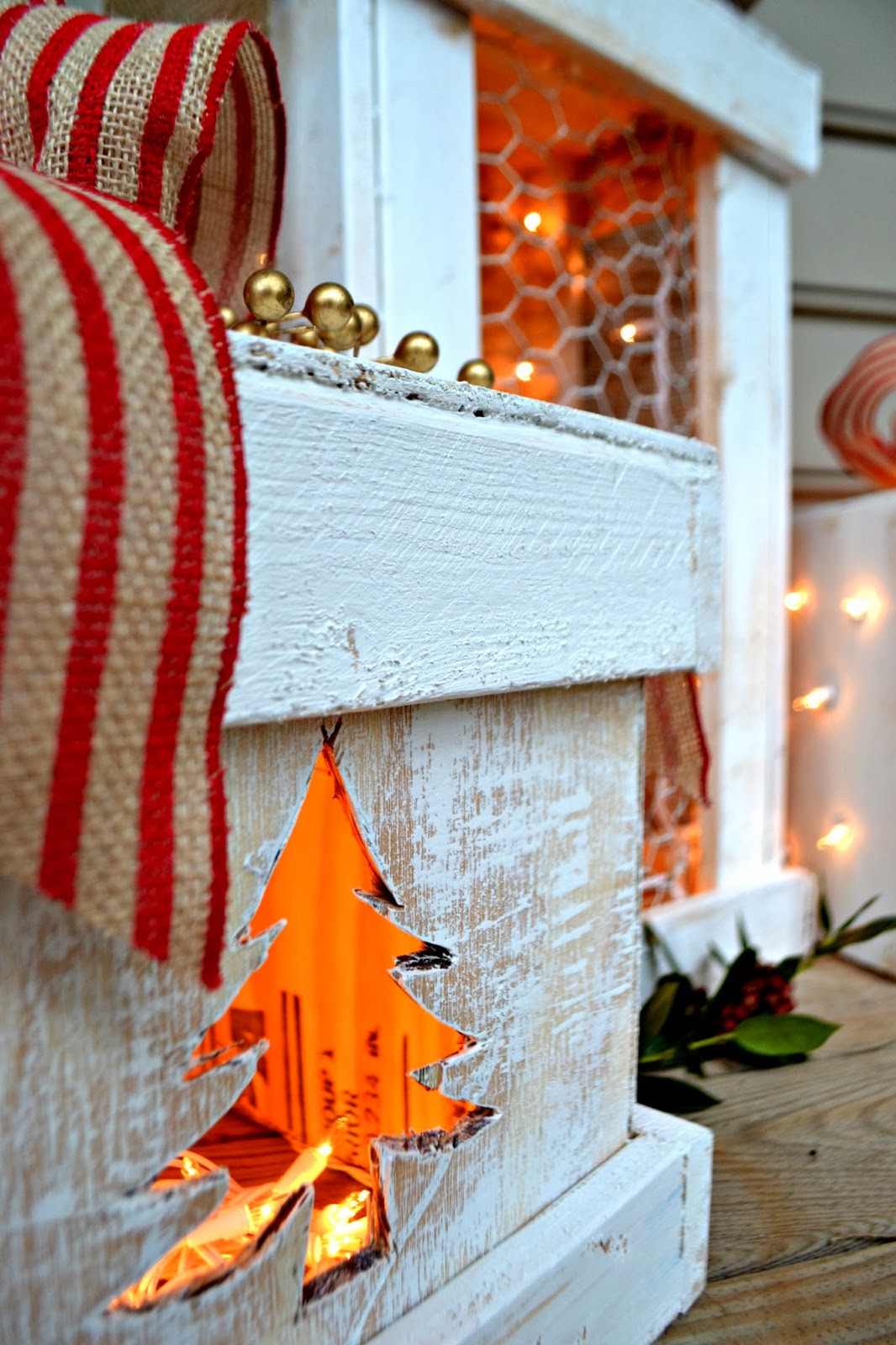 Down to Earth Style Wood Box Gift Decor